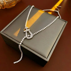 A Light Luxury Zircon Horseshoe-shaped Tassel Necklace