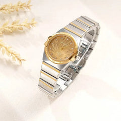 Luxury Women's Quartz Movement Watch with 28MM Purple Dial Waterproof