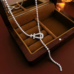 A Light Luxury Zircon Horseshoe-shaped Tassel Necklace