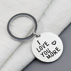 Fashion Jewelry Valentine Gift Keychain Engraved 'I Love You More' Couple Keyring Anniversary Boyfriend Girlfriend Gift Chaveiro