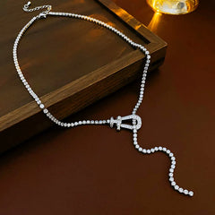 A Light Luxury Zircon Horseshoe-shaped Tassel Necklace