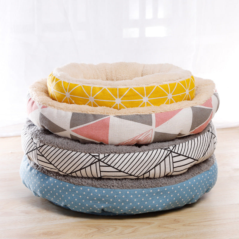 Fashionable And Personalized Cashmere Simple Style Dog House