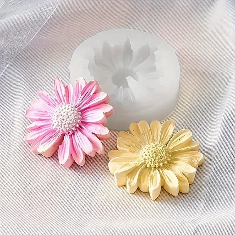 1pc 3D Daisy Flower Silicone Candle and Plaster Mold - DIY Resin and Clay Crafting Supplies