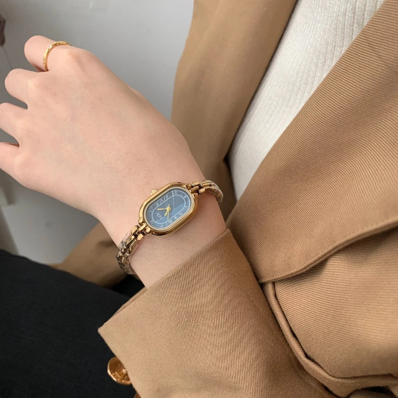 Women's watch Fashion Temperament Minimalism Steel Strip Watch for Women's Girl Student Chain Ladies Watch