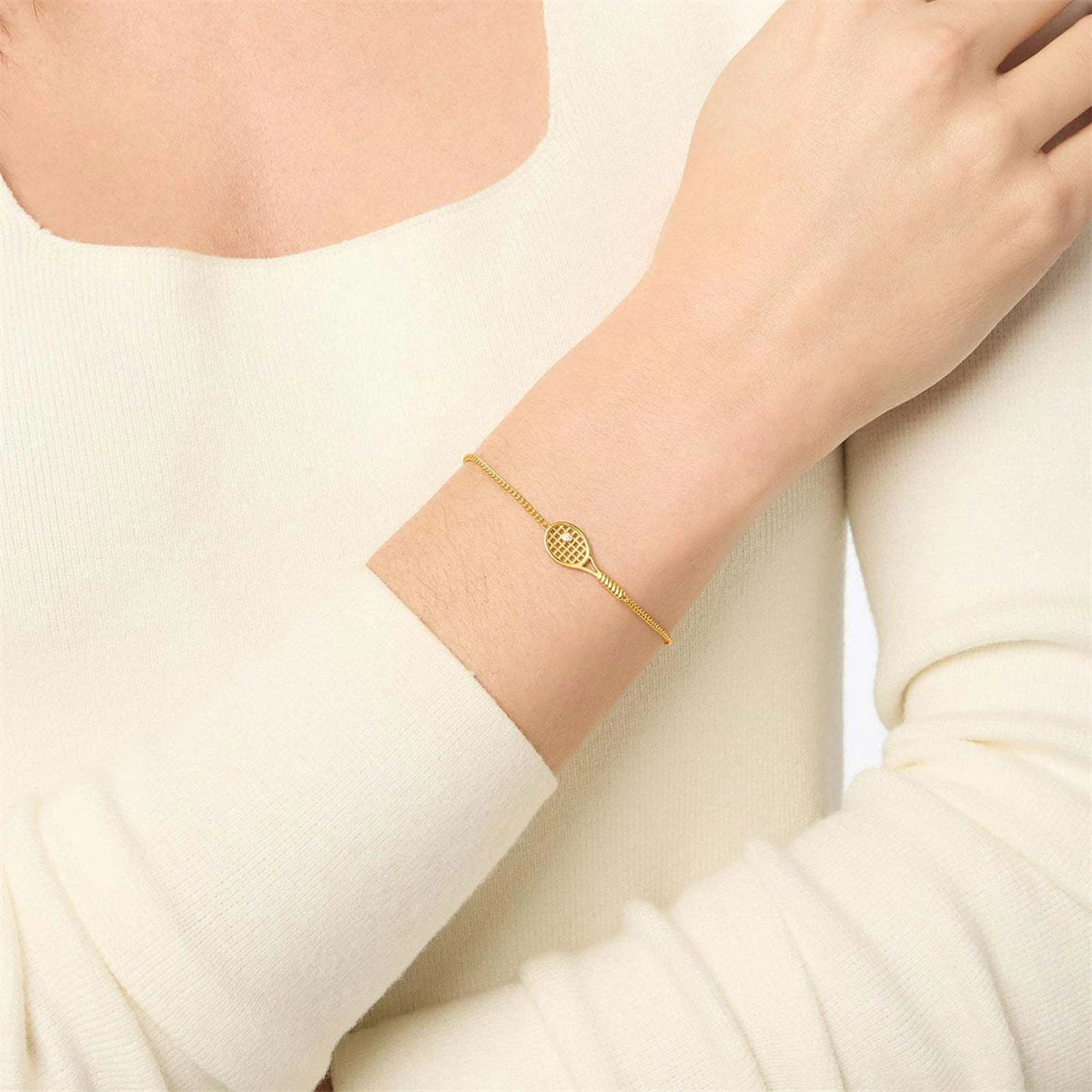 Tennis racket necklace, female design pendant, personalized collarbone chain, ins sports series, gold-plated color preservation