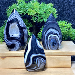 Natural Crystal Black Agate Silk Stripe Free Form Torch Reiki Healing Shape Meditation Feng Shui Home Decor Gift Warp Off Evil