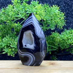 Natural Crystal Black Agate Silk Stripe Free Form Torch Reiki Healing Shape Meditation Feng Shui Home Decor Gift Warp Off Evil