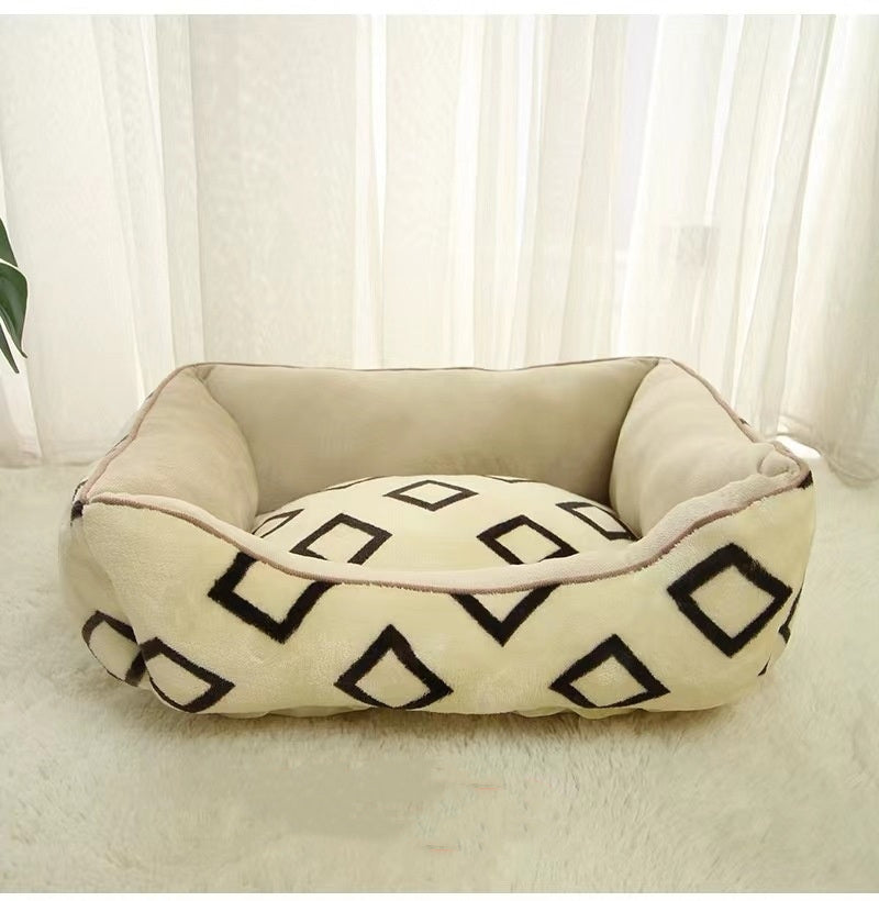 Winter Warm Thickened Flannel Pet Semi-closed Small Dog Sleeping Wear-resistant Cat Nest